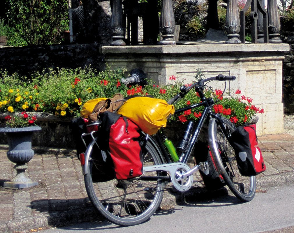 Urlaub mit dem Fahrrad: Dieses Bike-Zubehör gehört in jedes Gepäck - WELT